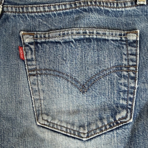 Vintage 501 Levi Jean shorts - Picture 12 of 14